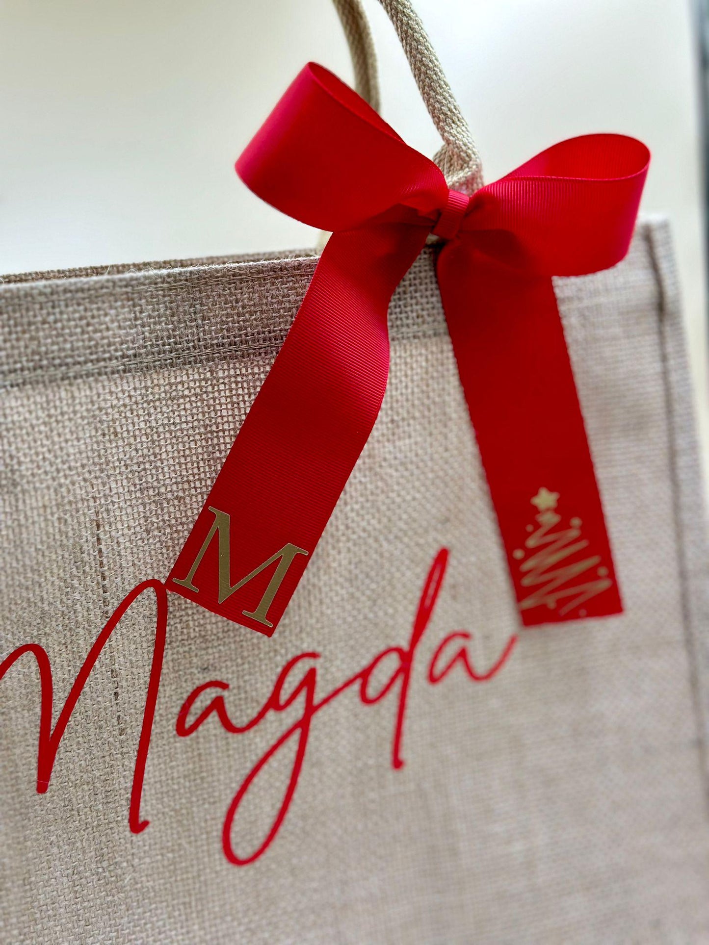 Personalized Jute Gift Bag ā Red Ribbon Christmas Edition